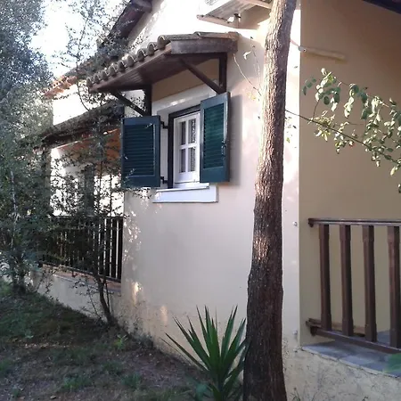 Rododafni Apartmán *