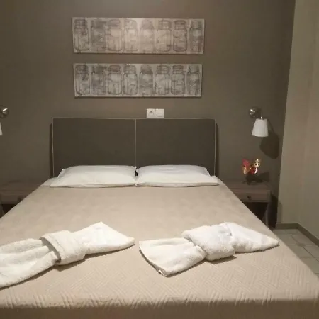 Rododafni * Roda (Corfu)