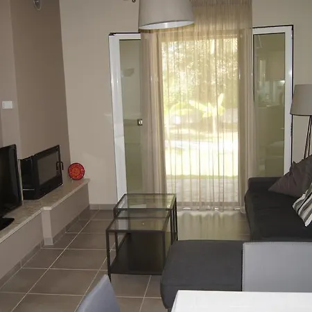 Rododafni Apartman Róda